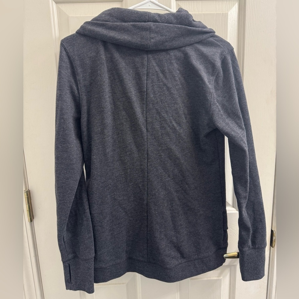 Old Navy Active Gray Women's Sweater - Picture 6 of 6